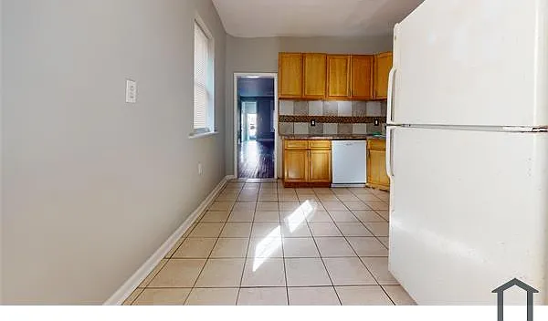 1426 S 52nd St — Photo 5