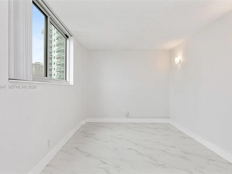 19380 Collins Ave #507 — Photo 19