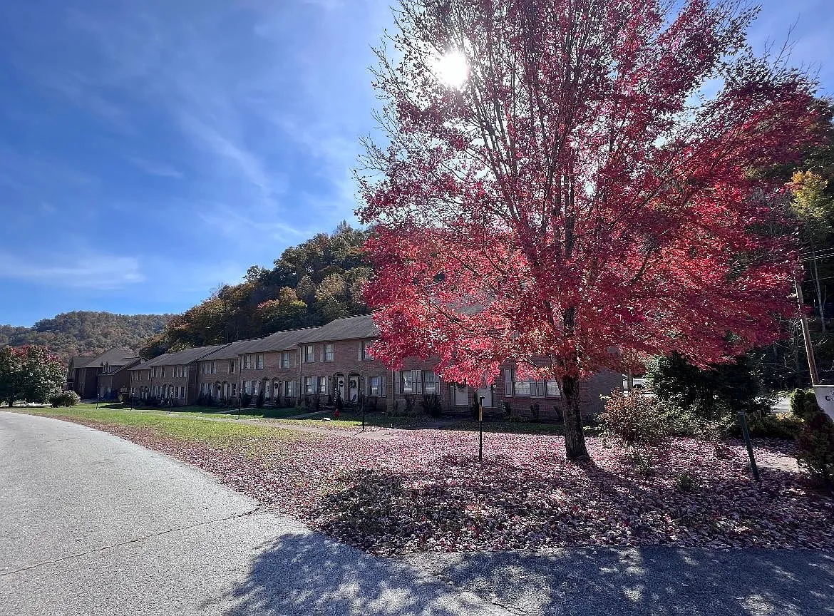 531 Cedar Creek Rd — Photo 1