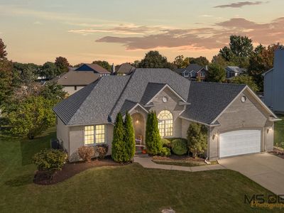 1229 Bristol Dr W, Sycamore, IL, 60178