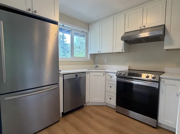 18115 97th Ave NE #4, Bothell, WA 98011