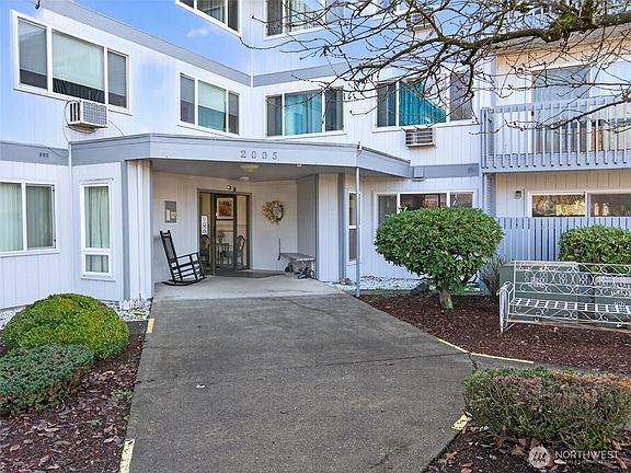 4th image of 2005 TIBBETTS Drive #313