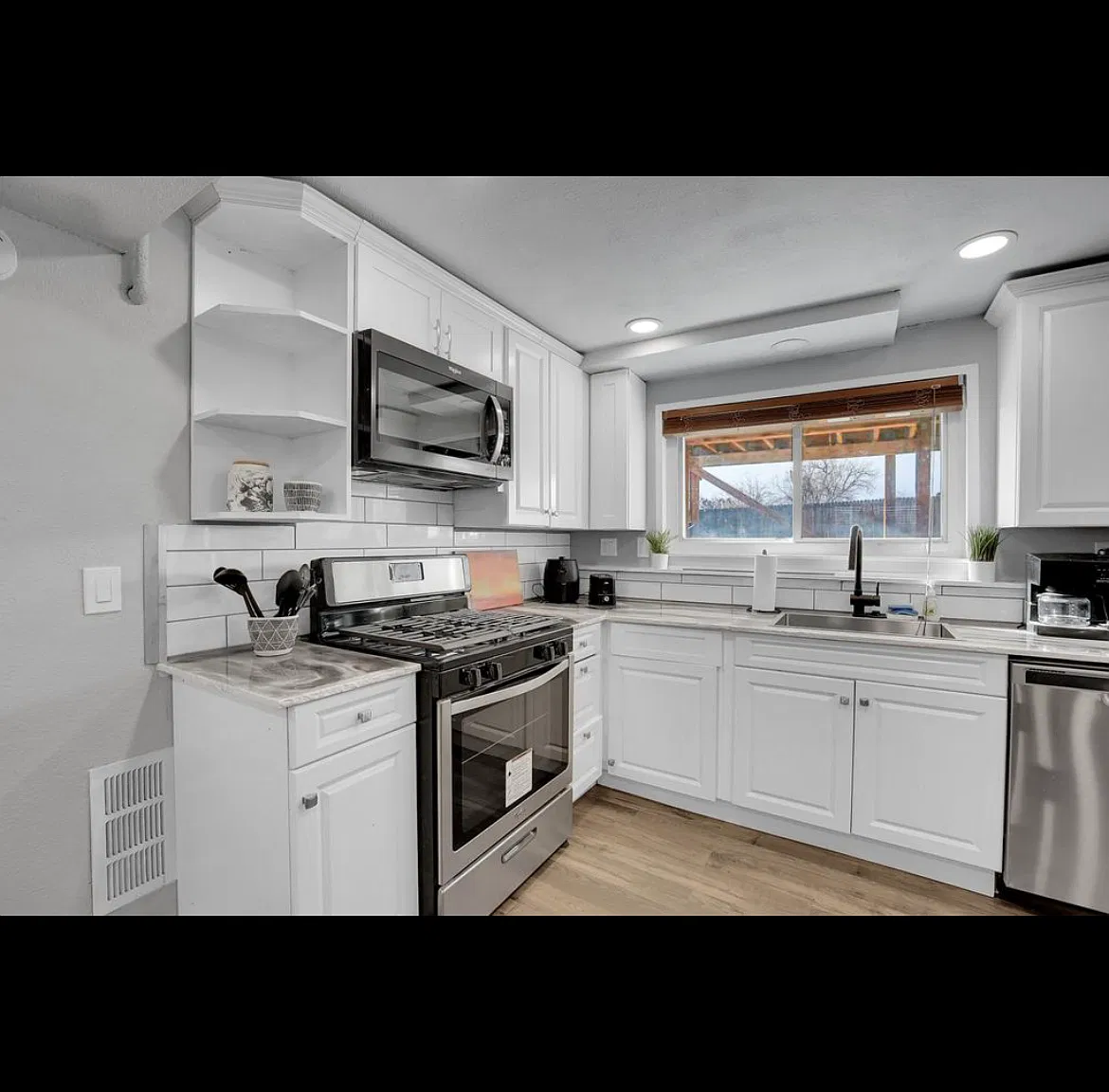 2 bed, 800 sqft, $1,800 — Photo 4