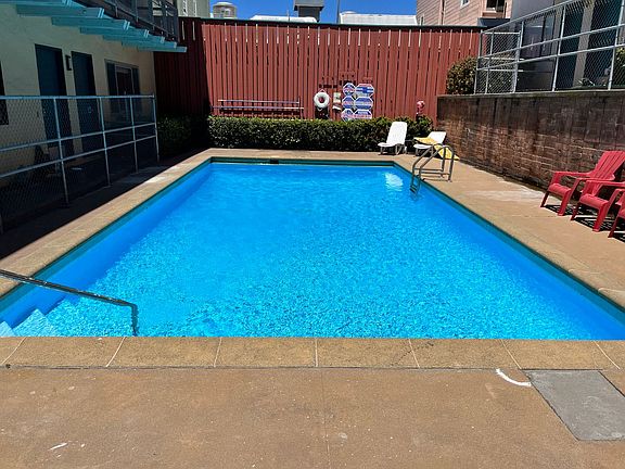 5th image of 566 Vallejo St #E11