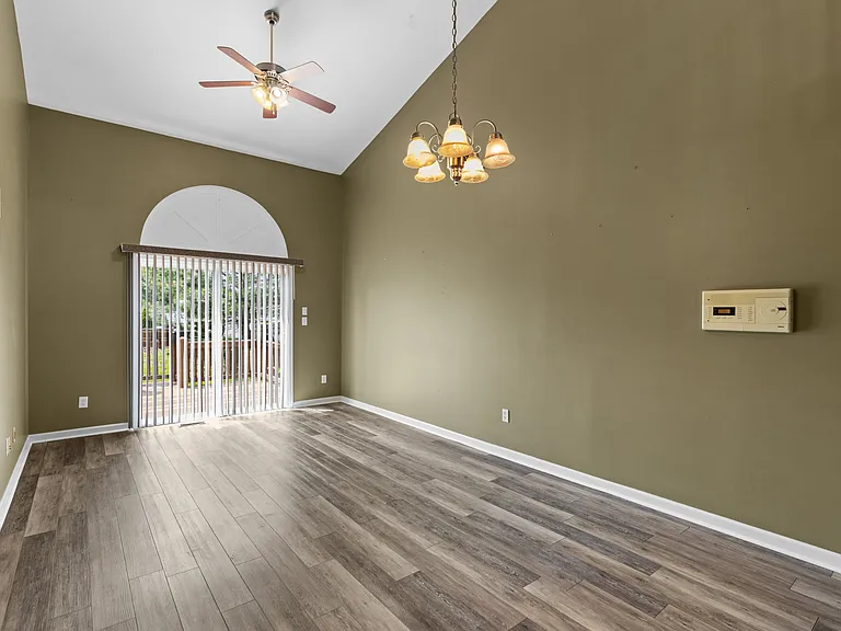603 Country Village Dr — Photo 13
