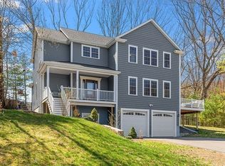 5 Elizabeth Rd, Hudson, MA 01749