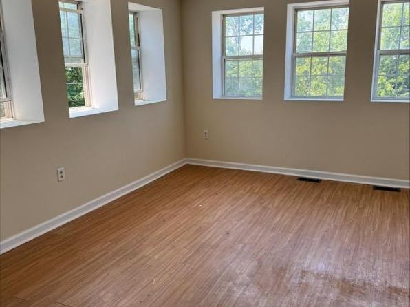 1599 N Mulberry St APT 11