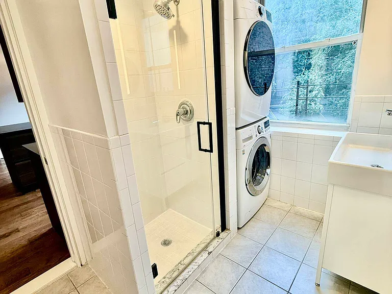 1587 2nd Ave #3F — Photo 8