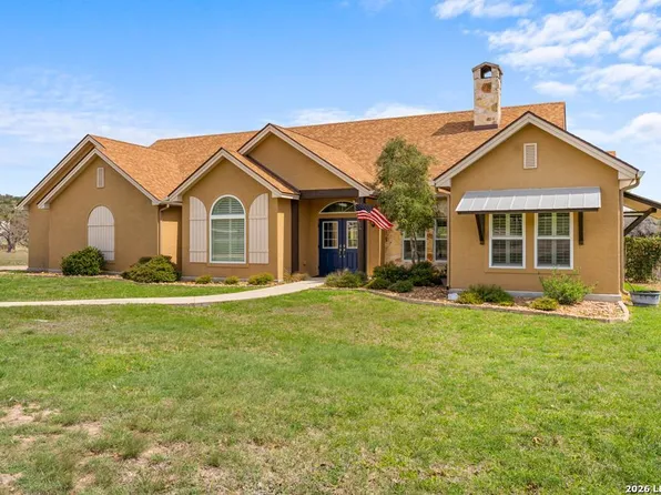 221 Cypress Estates, Ingram, TX 78025