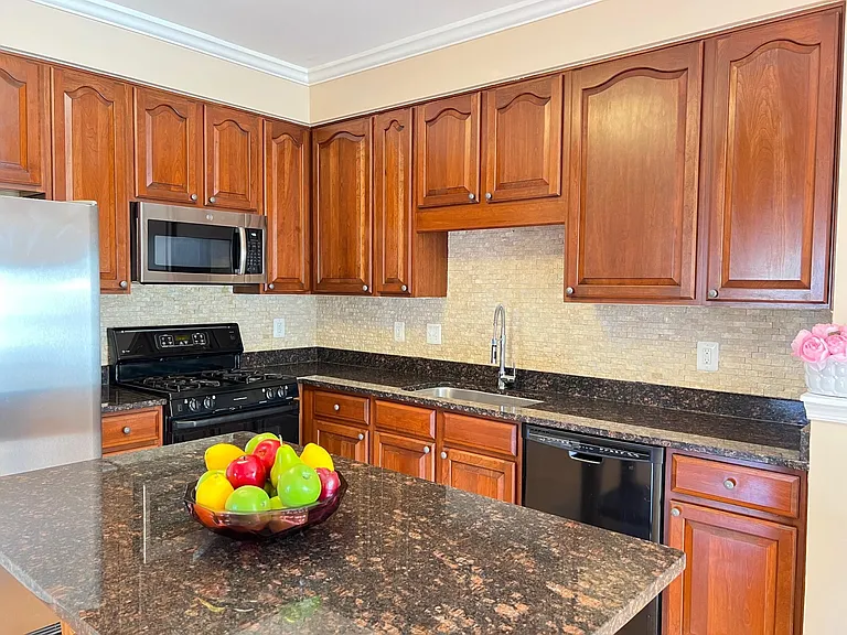 14252 Glade Spring Dr — Photo 11