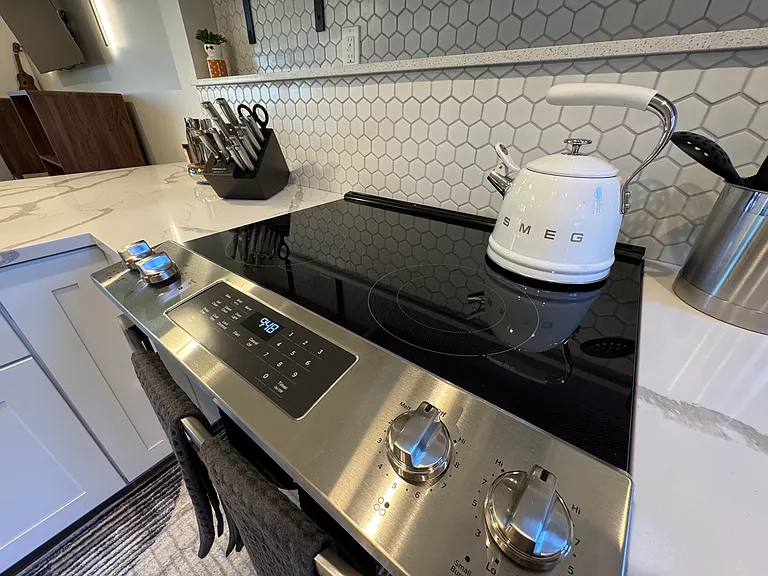 838 Oak St #B — Photo 6