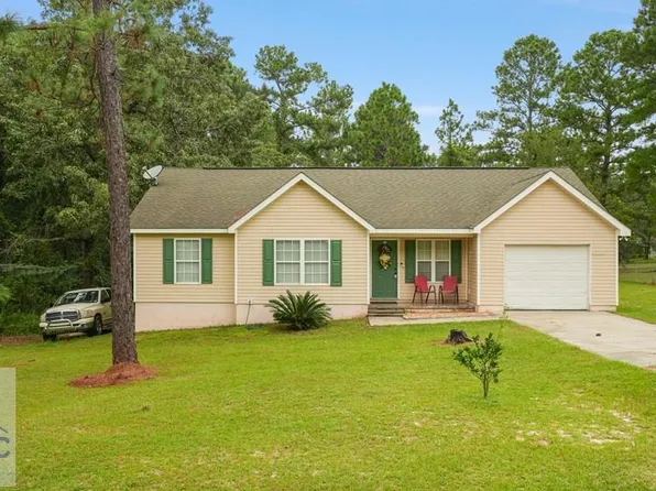 98 Palm Tree Rd, Jesup, GA 31545