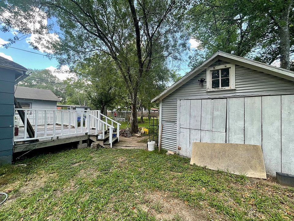 2nd image of 609 Oscar St