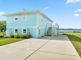 171 Hall Point Rd, Sneads Ferry, NC 28460