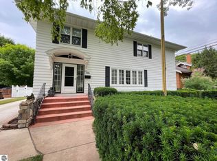 706 N State St, Alma, MI 48801