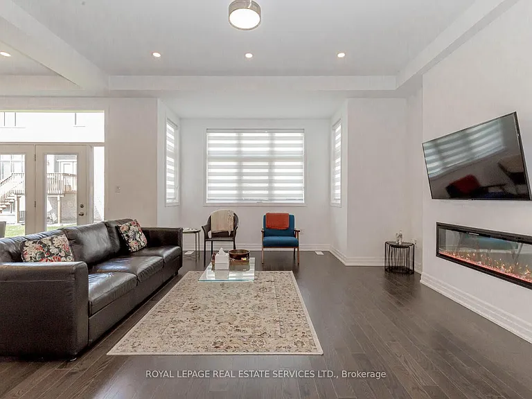 3334 Harasym Trl — Photo 13