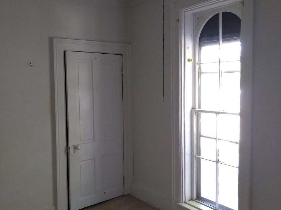 Bedroom/Living Area