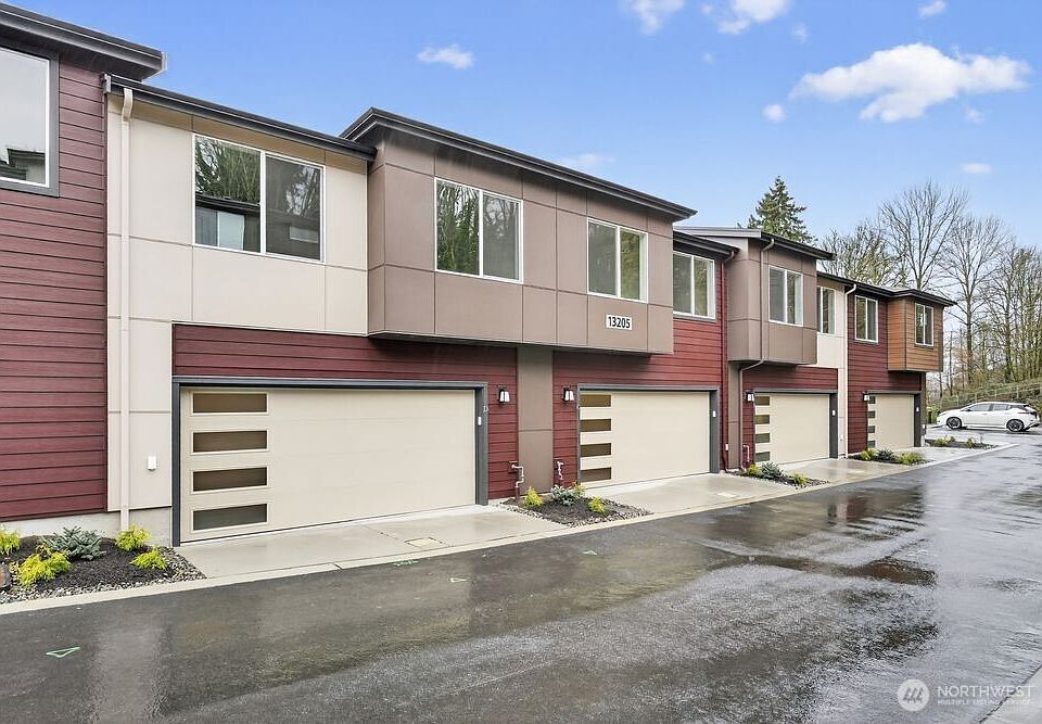 1st image of 13205 NE 127th Way #D