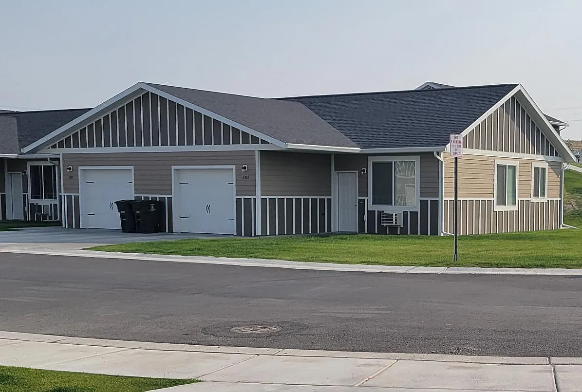 Sleeping Giant Patio Home Apartments — Photo 2