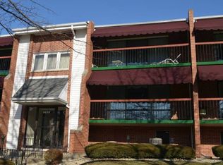 9639 Kedvale Ave APT 204, Oak Lawn, IL 60453