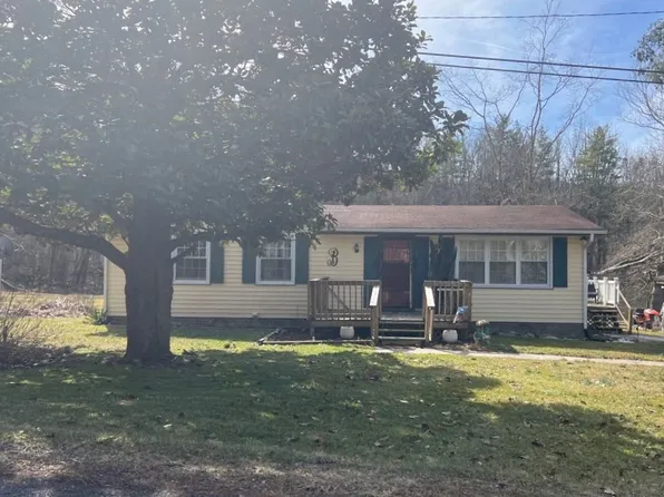 2488 Corn Valley Rd, Lebanon, VA 24260