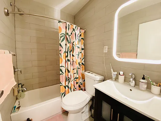 Rented by Douglas Elliman | media 18