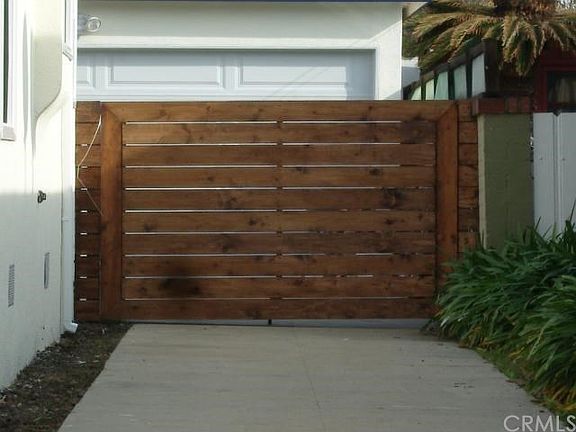 5th image of 3936 Westside Ave