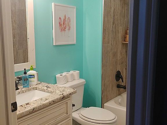 4th image of 600 La Paloma Dr