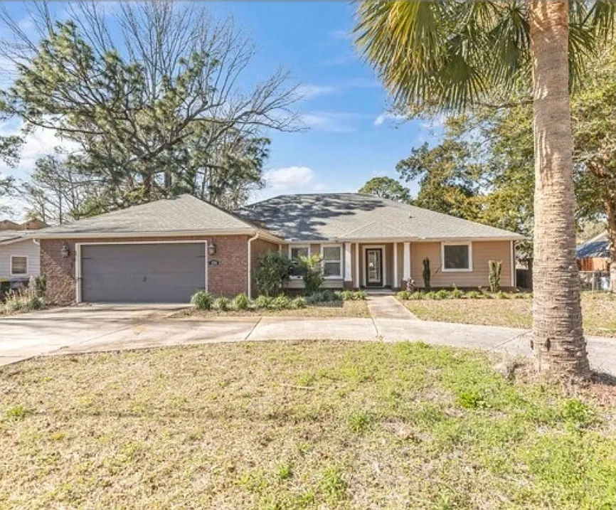 3 bed, 2277 sqft, $2,600 — Photo 2