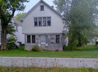 3390 Lakeshore Dr, Monroe, MI 48162