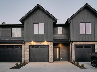 784 W Redwood Ct, Hayden, ID 83835