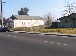 315 W 3rd St, Hanford, CA