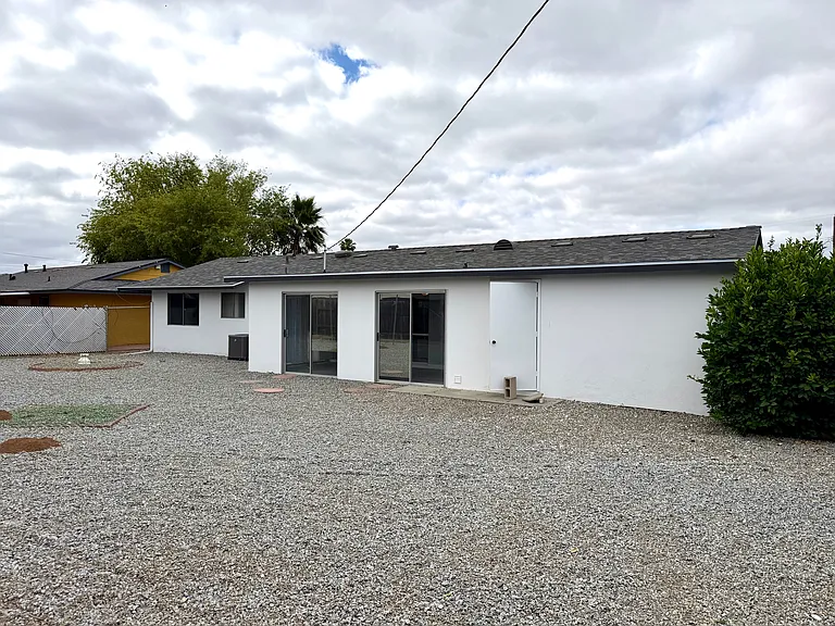 26090 Portrush Dr — Photo 54