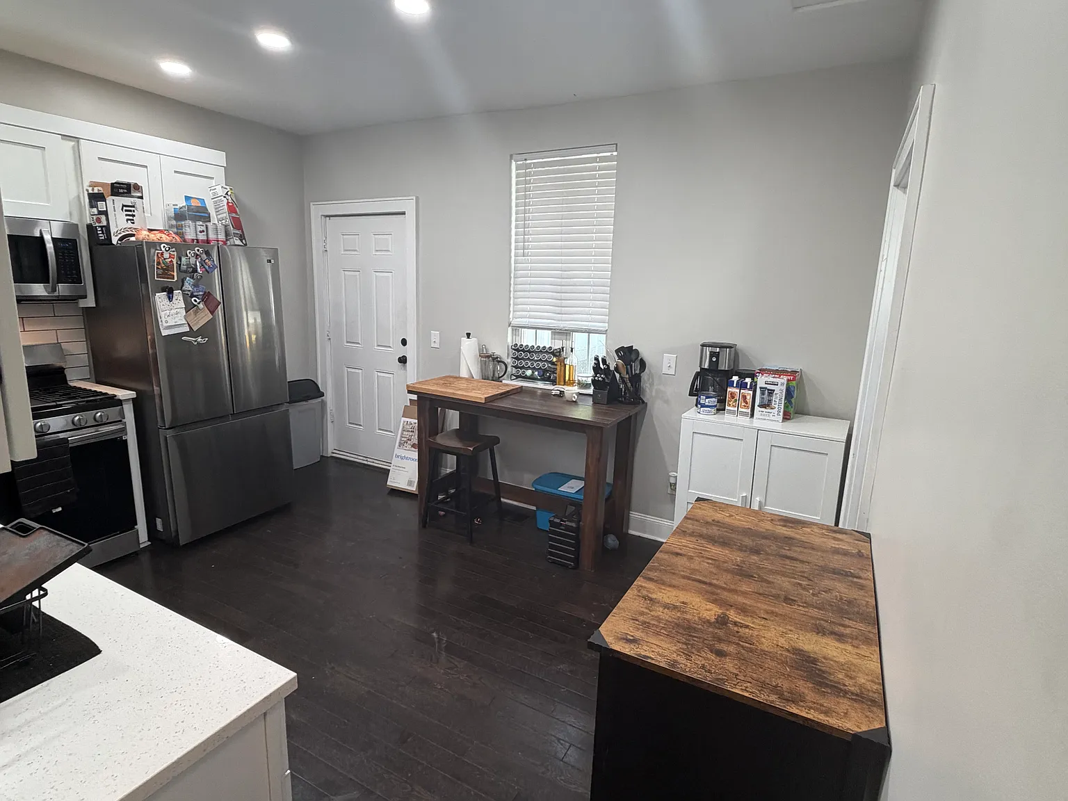 3 bed, 1.5 bath, 1436 sqft, $1,100 — Photo 4
