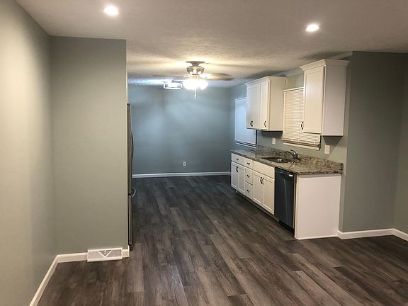 5th image of 495 Karl Dr