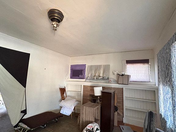 2nd image of 908 S Court Street