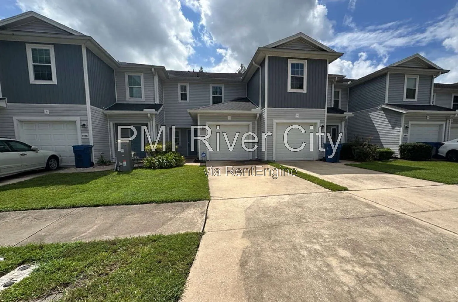 2 bed, 2.5 bath, 1220 sqft, $1,400 — Photo 2
