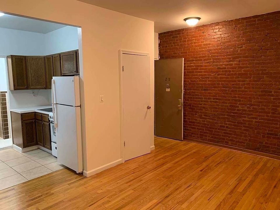 1st image of 302 E 91st St #2