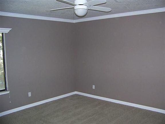 5th image of 625 N Church St APT 12