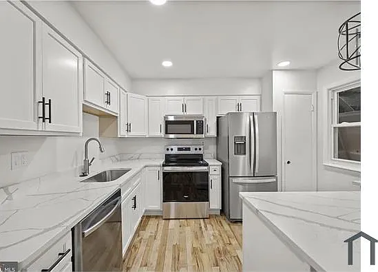 648 Glynock Pl #3000 — Photo 6