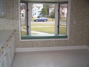 Dining Room w/Window Seat