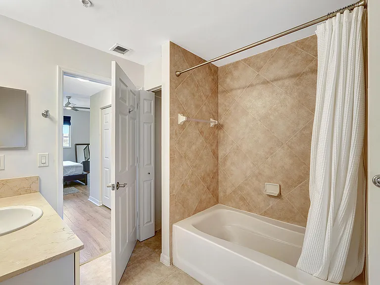 233 S Federal Hwy #425 — Photo 31