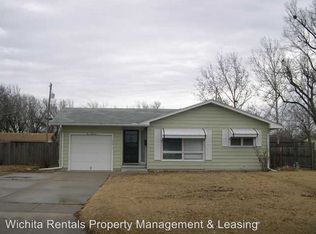 1000 N Country Acres Ave, Wichita, KS 67212