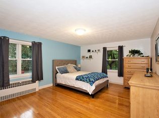 34 Homestead Rd, Lynnfield, MA 01940