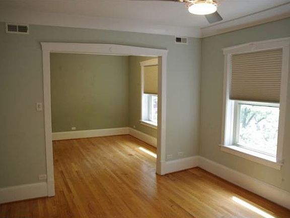 4th image of 7023 N Wolcott Ave