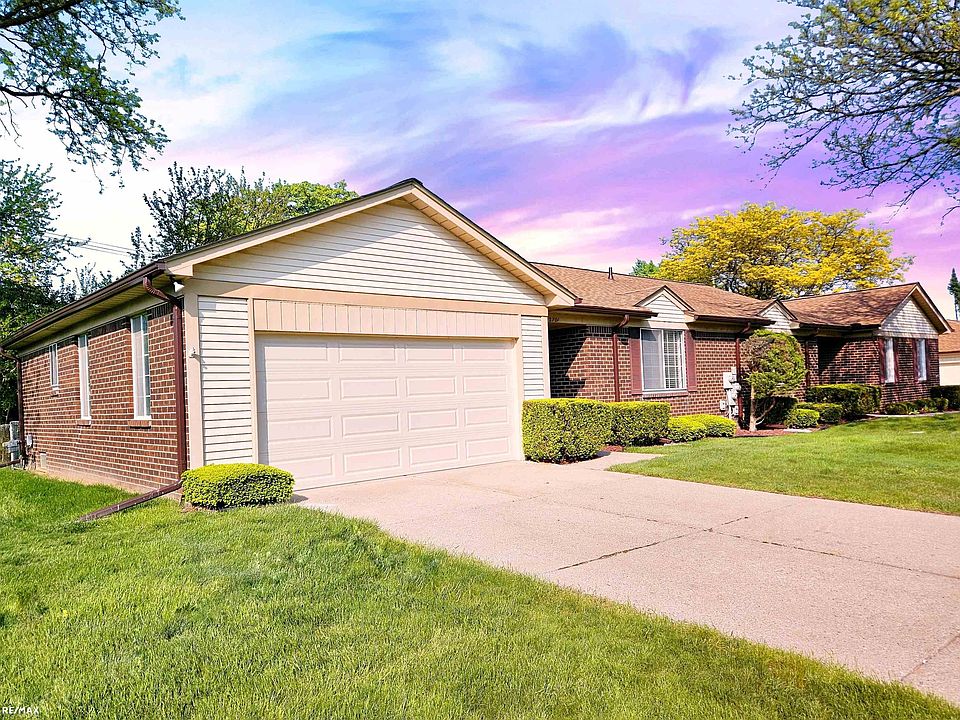 1st image of 22701 Shoreview Ct