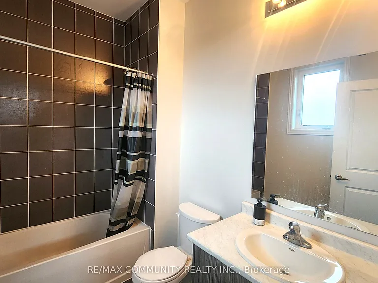 58 Catering Rd #MAIN — Photo 15