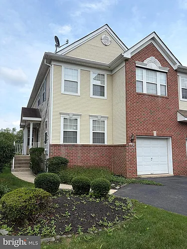 193 Fountayne Ln Photo 1