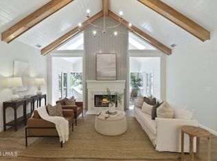 42 Pineland Rd, Hilton Head Island, SC 29926