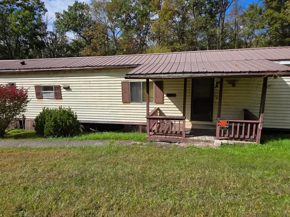 1938 Irish St, Summersville, WV 26651